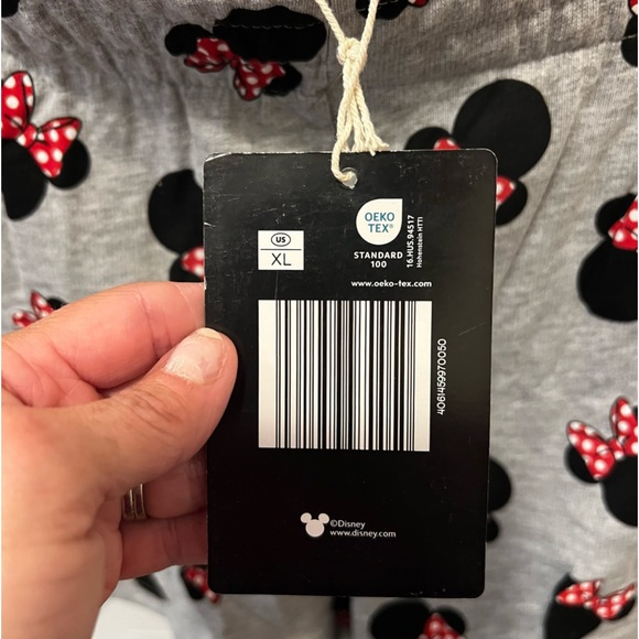 Disney Women’s Pajama Shorts Minnie Mouse Gray with Pockets - Picture 3 of 5